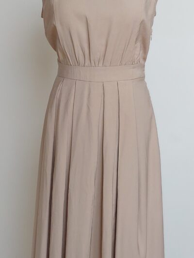 Sukienka przód - zdjęcie