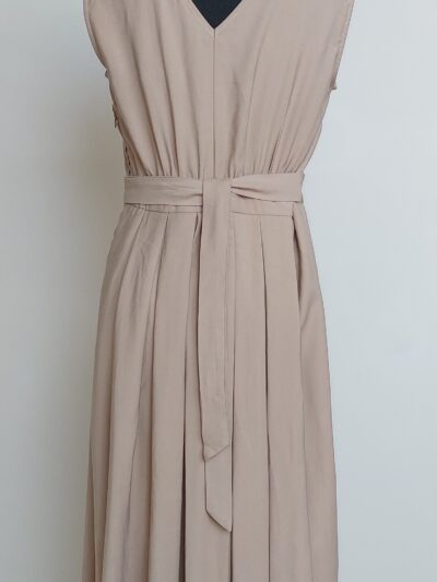 Sukienka tył - zdjęcie